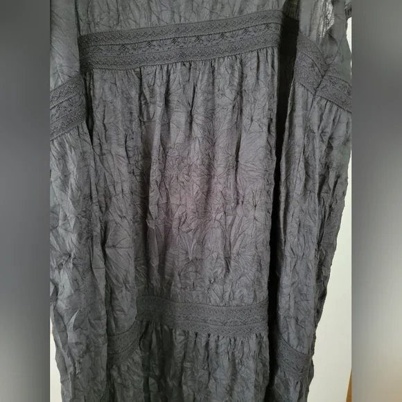 NWT Avenue Black Crinkle Maxi Skirt - Picture 3 of 7
